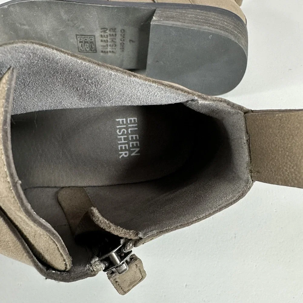 Eileen Fisher‎ Savory Boots Womens 7 Beige Buckle Zip Casual Career Capsule